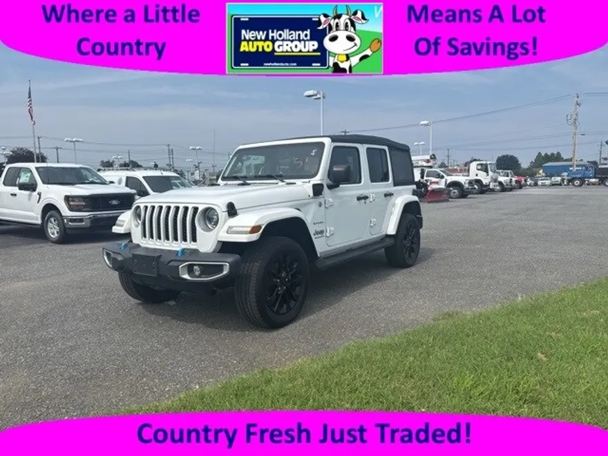 2023 Jeep Wrangler Sahara 4xe photo 1