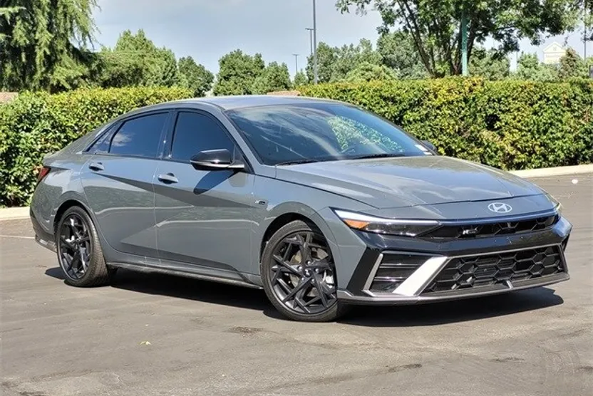 2025 Hyundai Elantra N Line photo 1