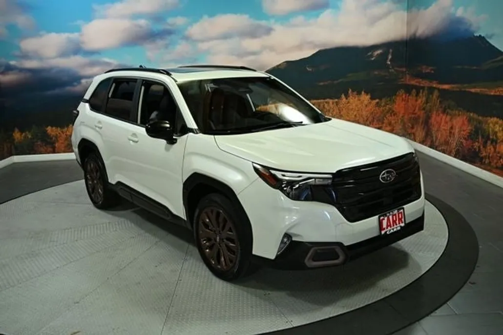 2025 Subaru Forester Sport photo 1