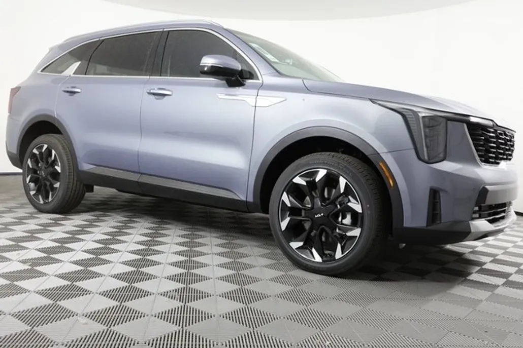 2025 Kia Sorento EX photo 1
