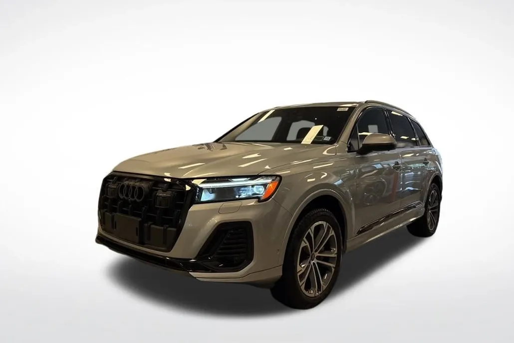 2025 Audi Q7 45 Premium Plus photo 1