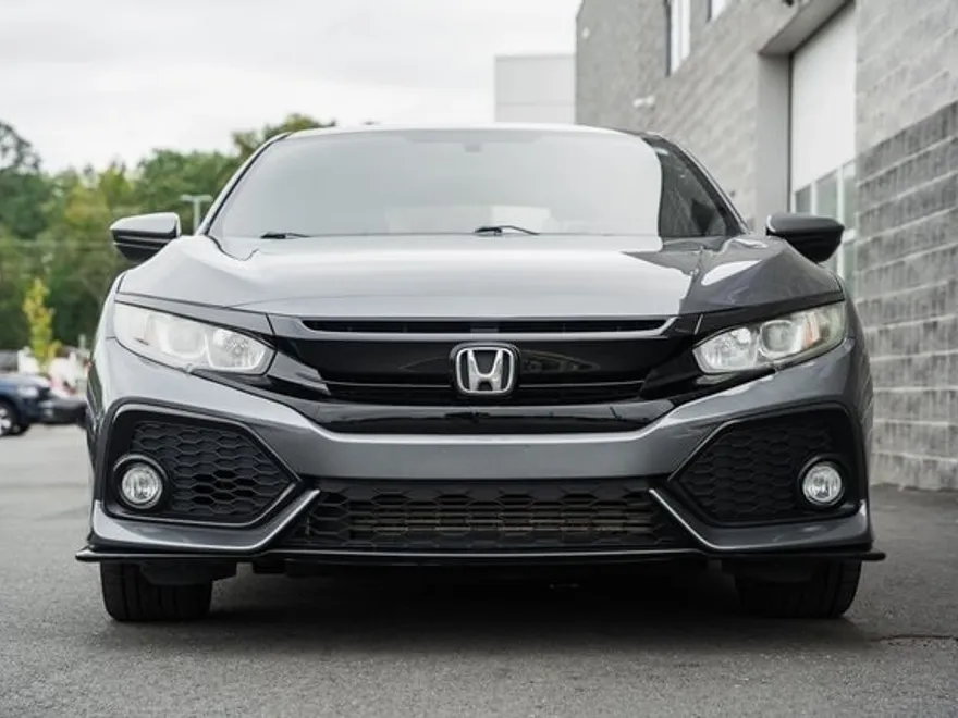 2017 Honda Civic Sport Hatchback photo 1