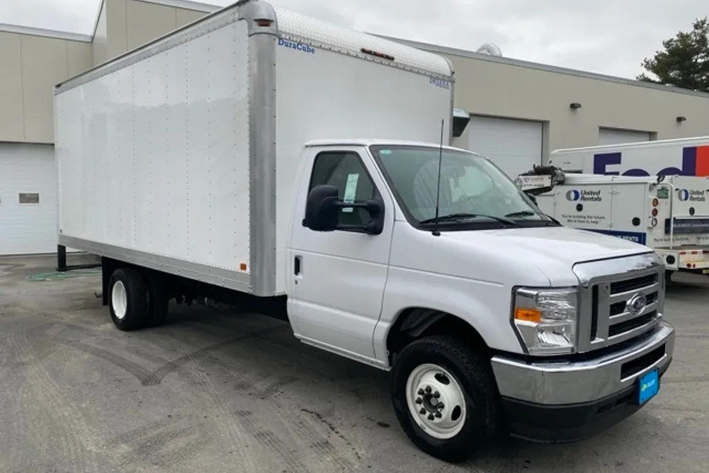2025 Ford E-350 Base photo 1
