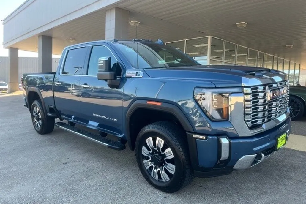 2024 Gmc Sierra HD Denali photo 1