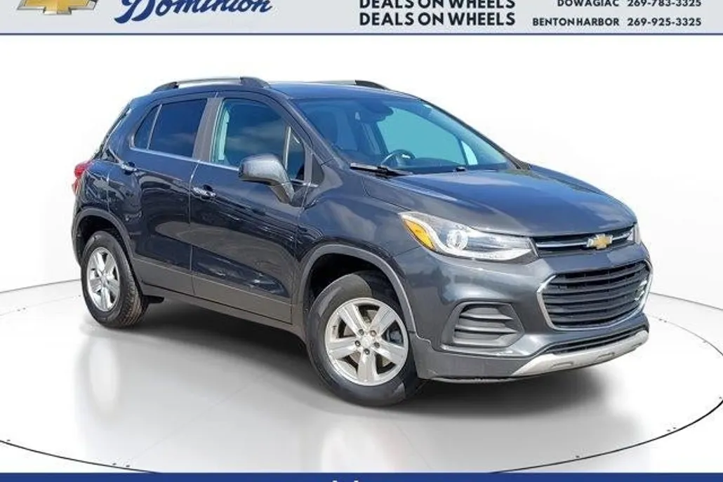 2017 Chevrolet Trax LT photo 1