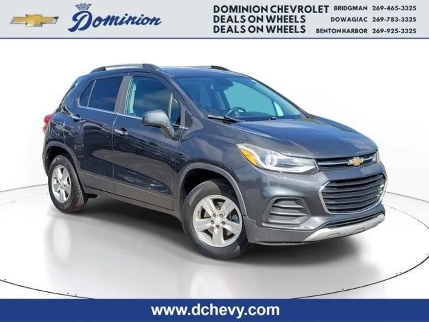 2017 Chevrolet Trax LT photo 1