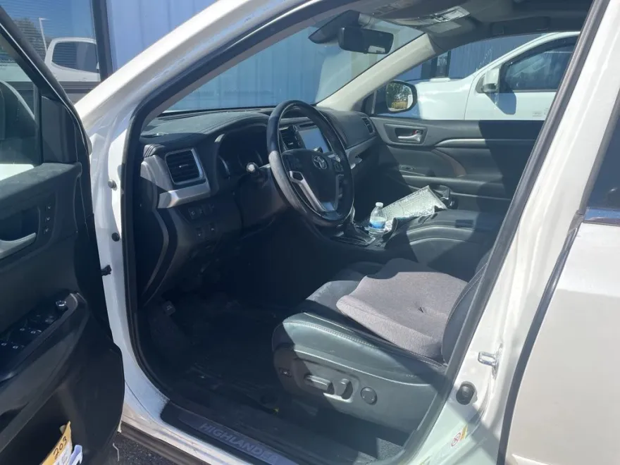 2018 Toyota Highlander Limited photo 1