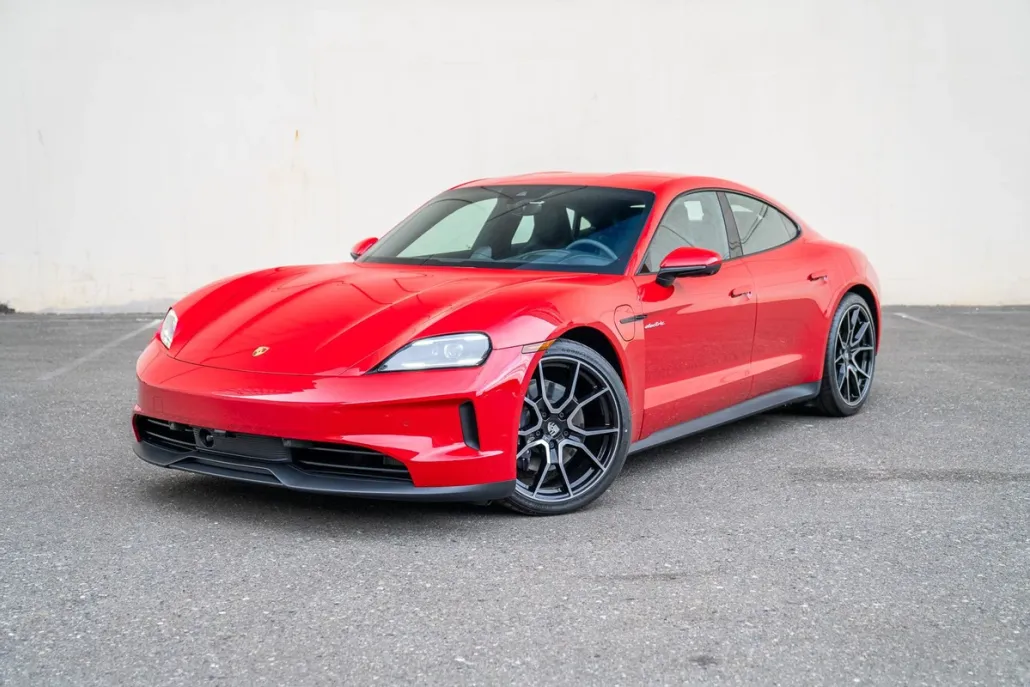 2025 Porsche Taycan 4 photo 1