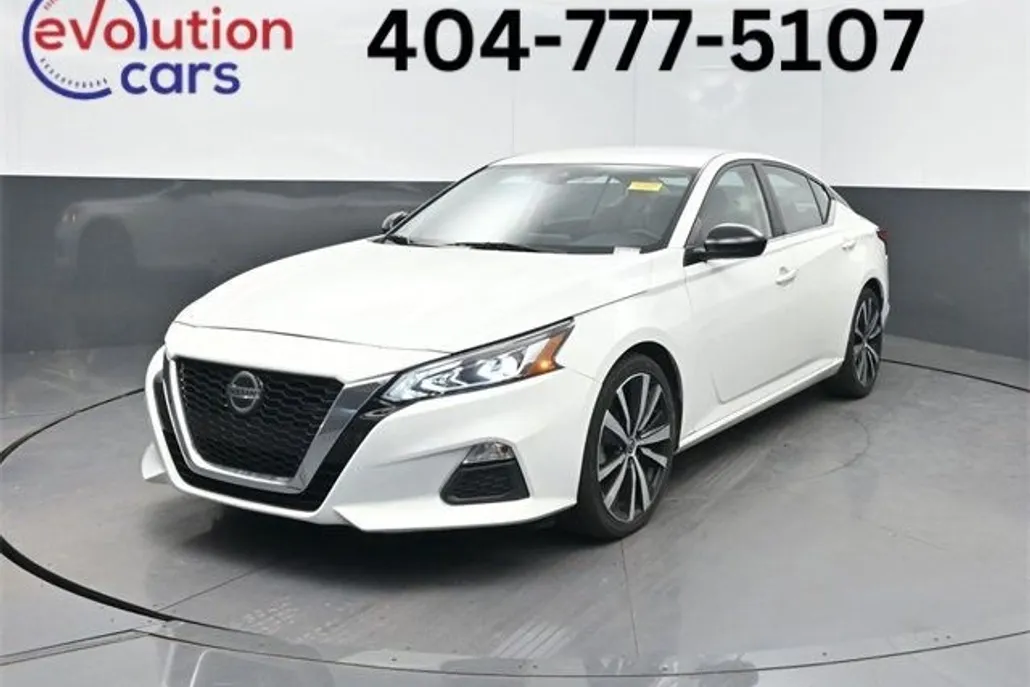 2022 Nissan Altima 2.5 SR photo 1