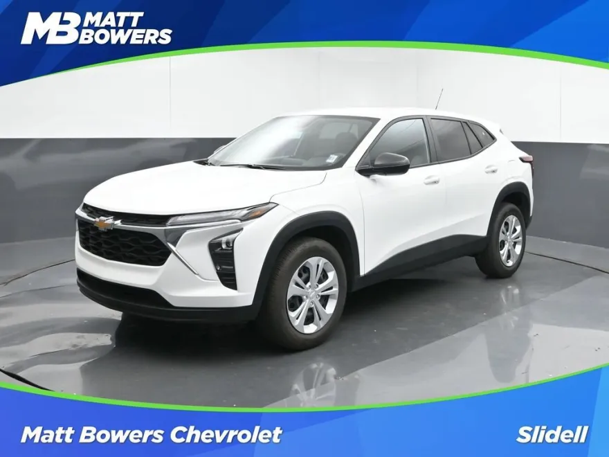 2025 Chevrolet Trax LS photo 1