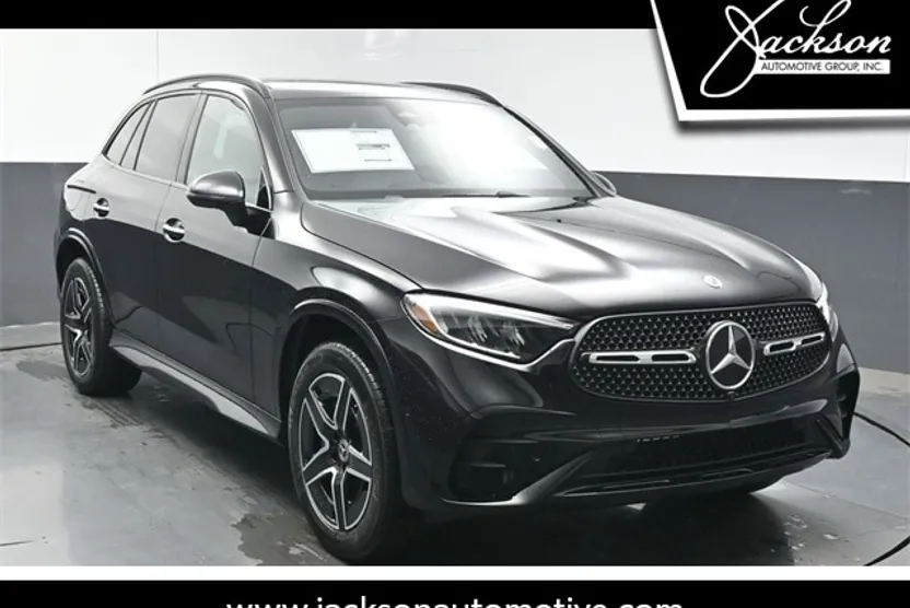 2025 Mercedes Benz GLC 300 photo 1
