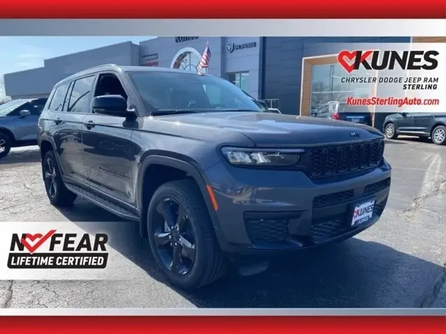 2025 Jeep Grand Cherokee Altitude photo 1