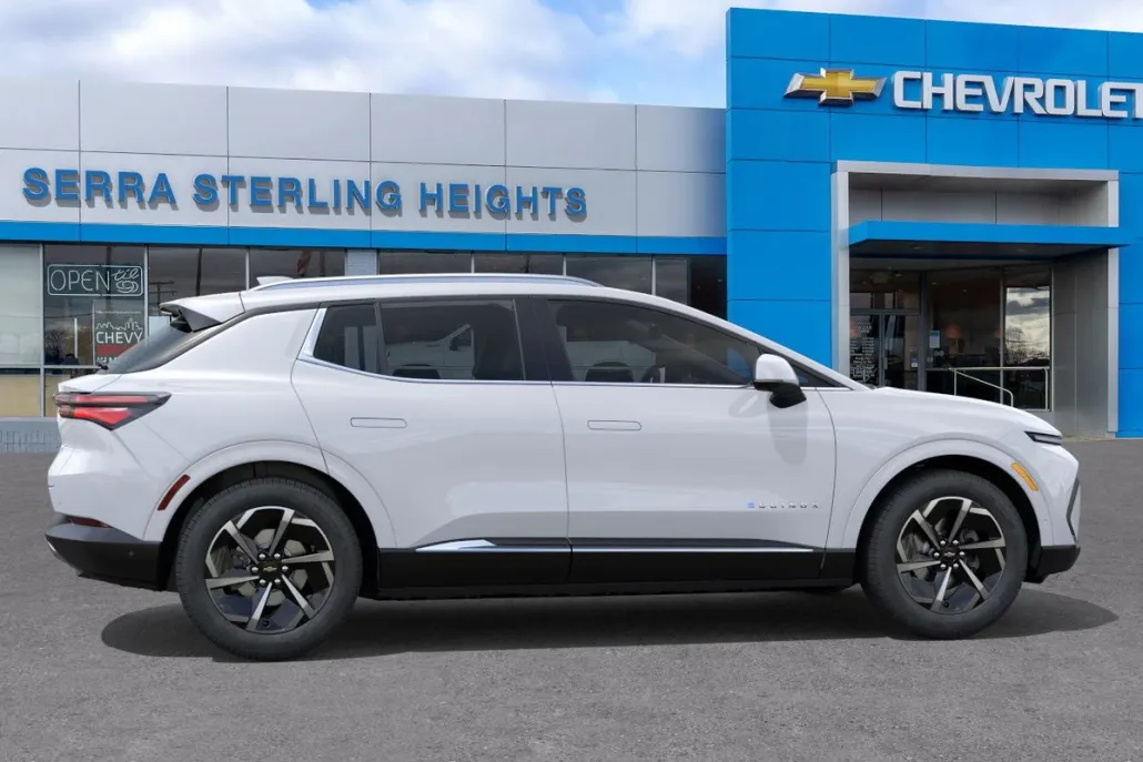 2025 Chevrolet Equinox EV 1LT photo 1