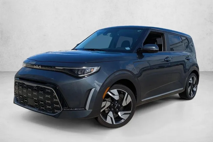 2023 Kia Soul GT-Line photo 1