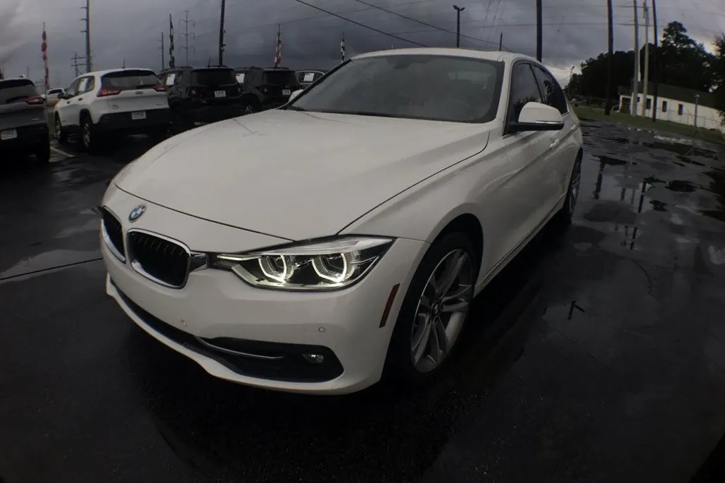 2017 Bmw 330i xDrive photo 1