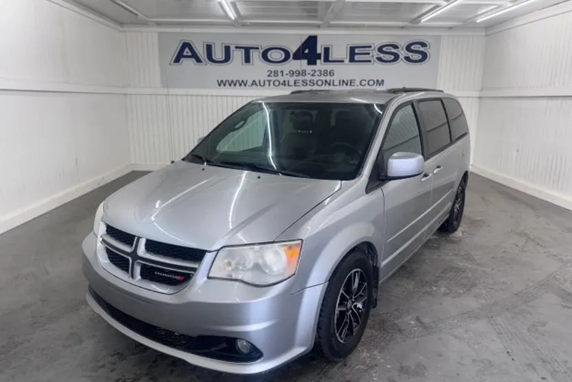 2016 Dodge Grand Caravan R/T photo 1