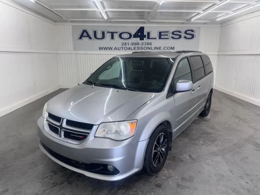 2016 Dodge Grand Caravan R/T photo 1