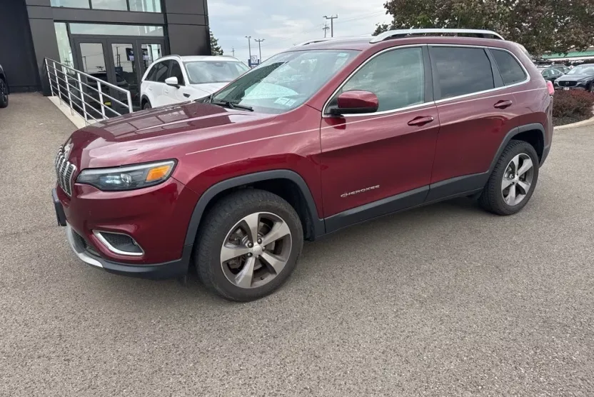 2019 Jeep Cherokee Limited photo 1