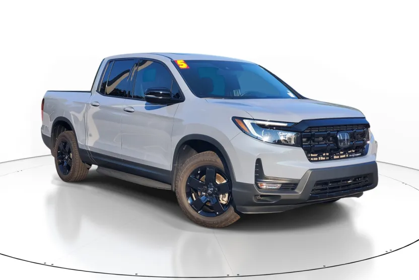 2025 Honda Ridgeline Black Edition photo 1