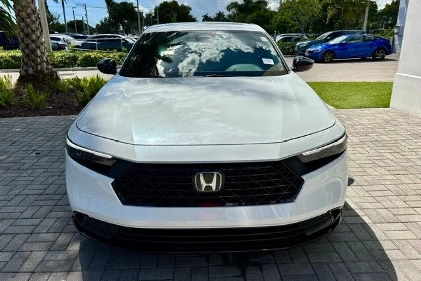 2025 Honda Accord Hybrid Sport-L photo 1