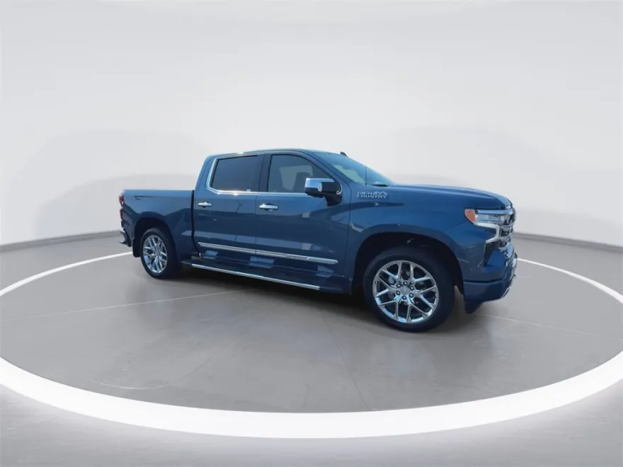 2024 Chevrolet Silverado 1500 High Country photo 1