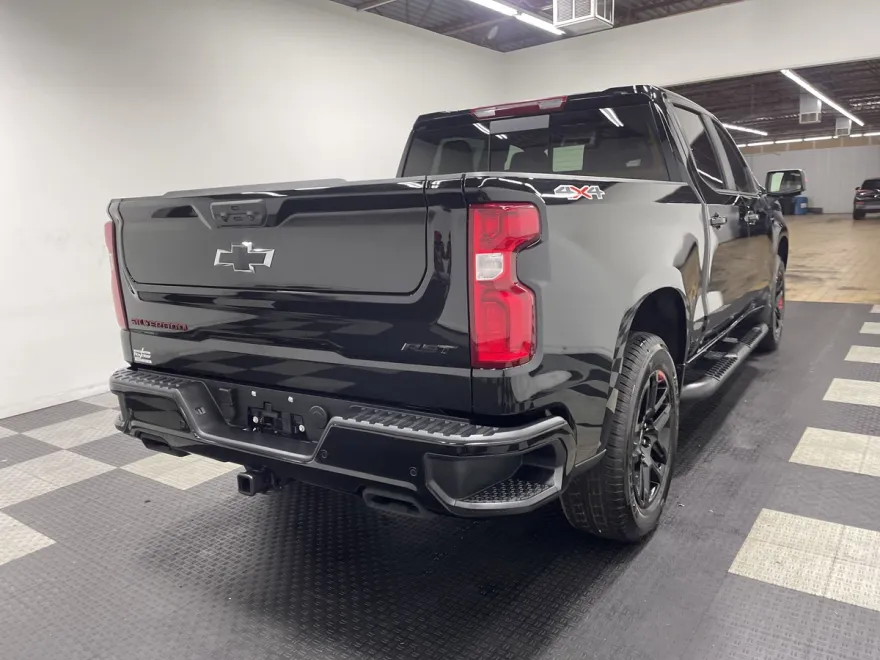 2026 Chevrolet Silverado 1500 RST photo 1