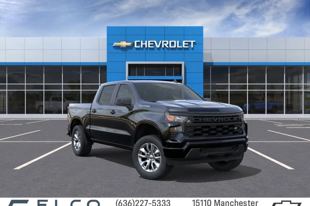 2025 Chevrolet Silverado 1500 Custom photo 1