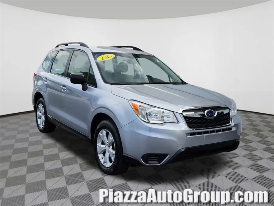 2015 Subaru Forester 2.5i photo 1