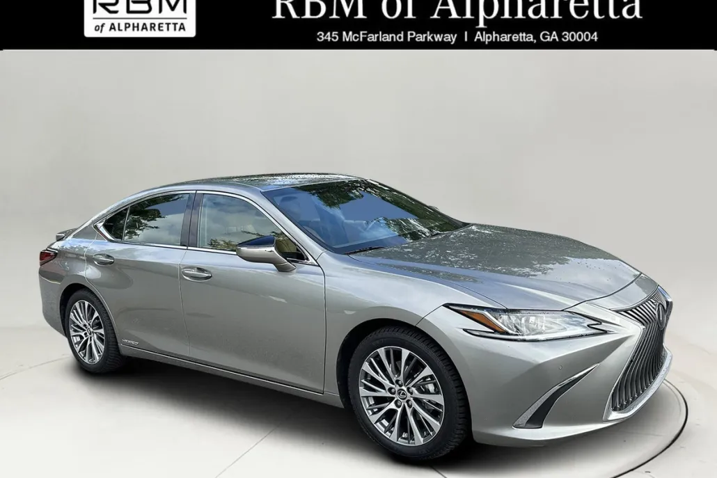 2020 Lexus ES 300h photo 1