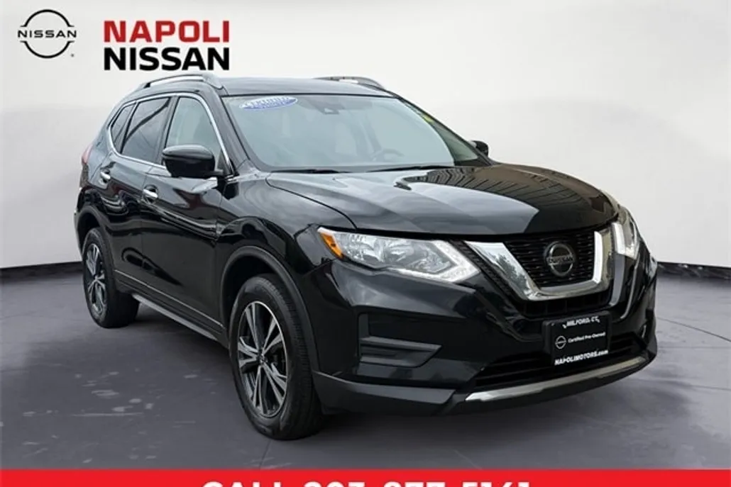 2020 Nissan Rogue SV photo 1