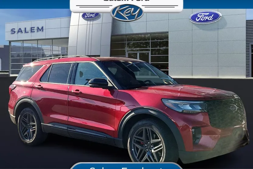 2025 Ford Explorer ST photo 1