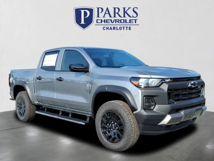 2026 Chevrolet Colorado Trail Boss photo 1