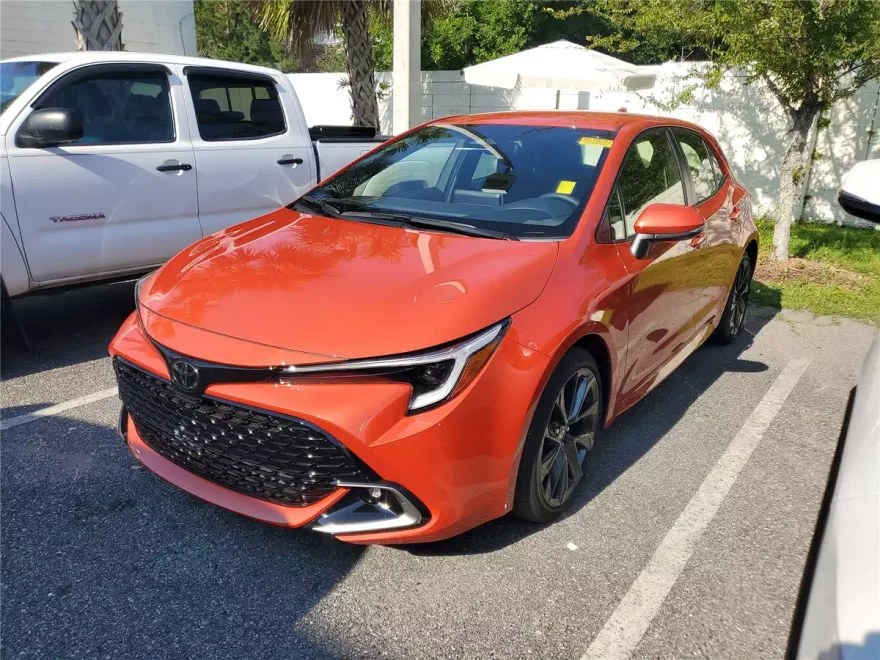 2025 Toyota Corolla XSE photo 1