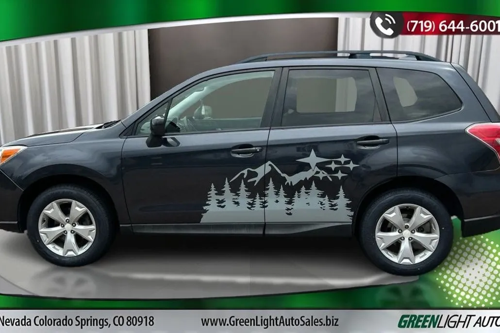 2016 Subaru Forester 2.5i Premium photo 1