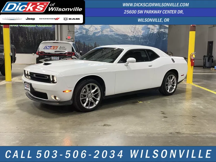 2022 Dodge Challenger GT photo 1