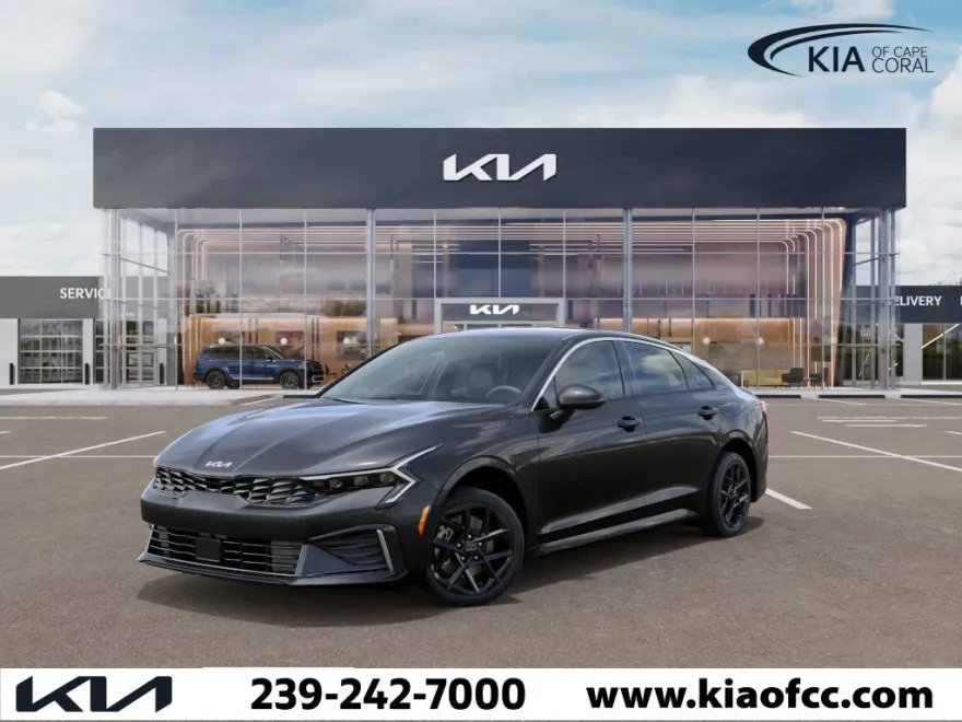 2025 Kia K5 LXS photo 1