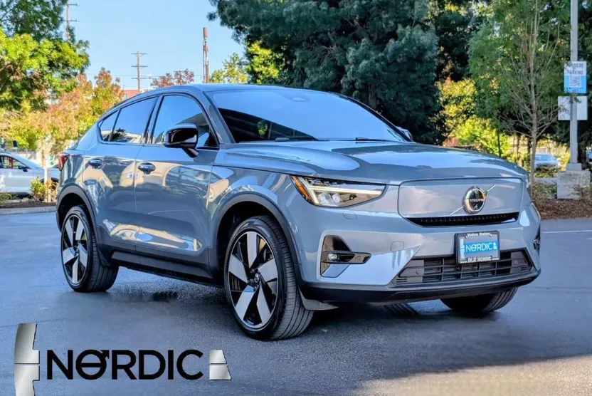 2023 Volvo C40 Recharge Ultimate photo 1