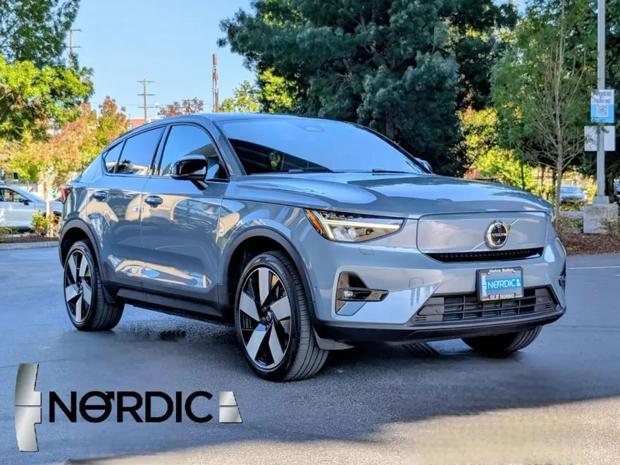 2023 Volvo C40 Recharge Ultimate photo 1
