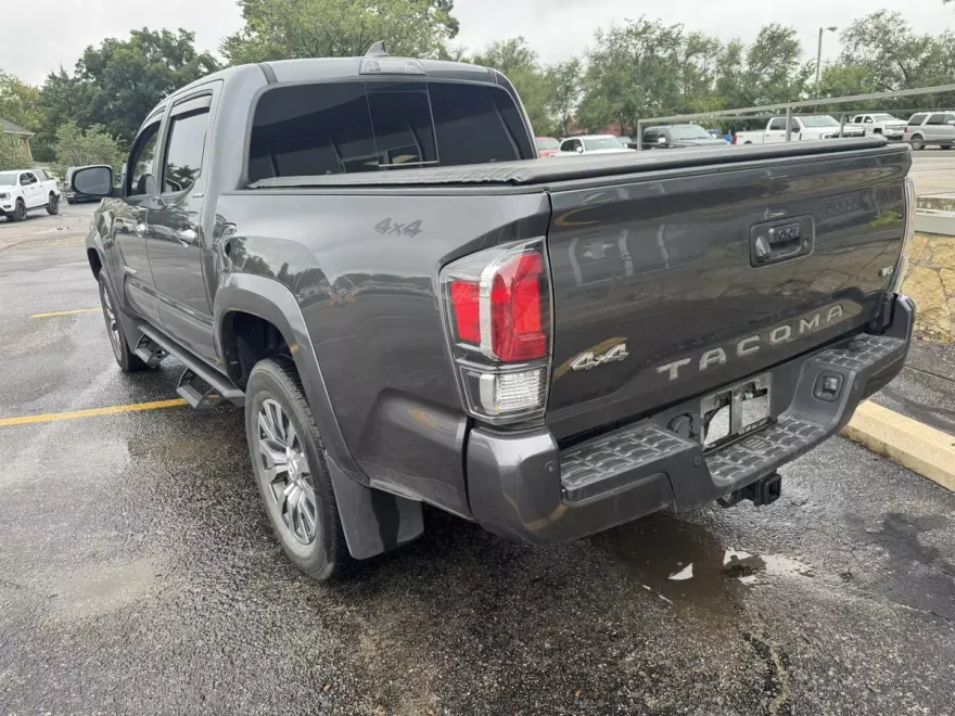 2021 Toyota Tacoma Limited Double Cab photo 1