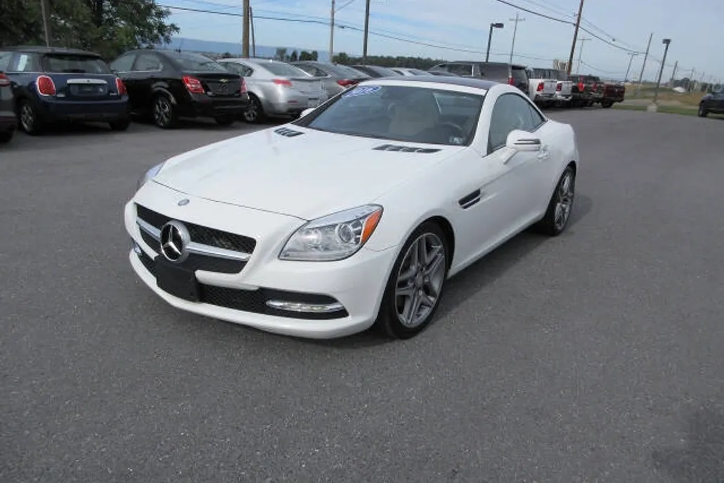 2016 Mercedes Benz SLK 300 photo 1