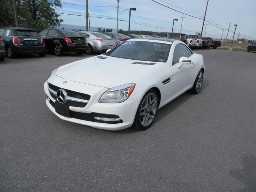2016 Mercedes Benz SLK 300 photo 1