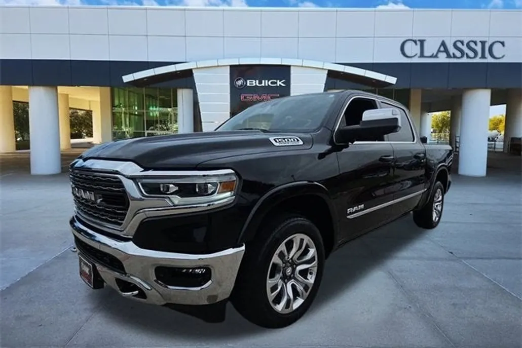 2023 Ram 1500 Limited photo 1
