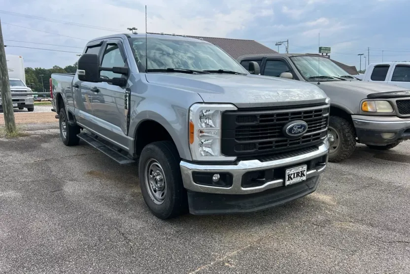2023 Ford F-250 XL photo 1