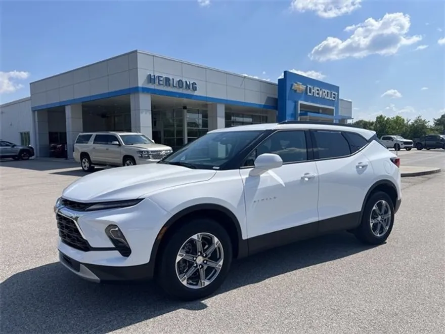 2023 Chevrolet Blazer 2LT photo 1