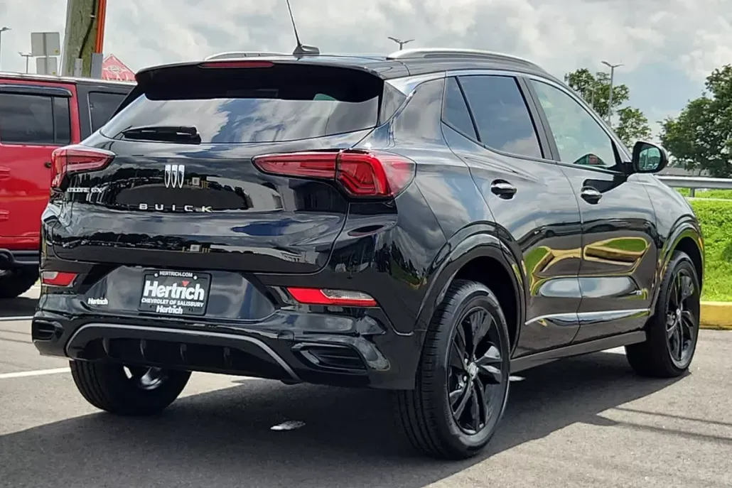 2025 Buick Encore GX Sport Touring photo 1