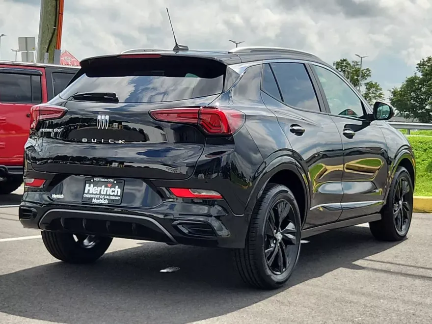 2025 Buick Encore GX Sport Touring photo 1