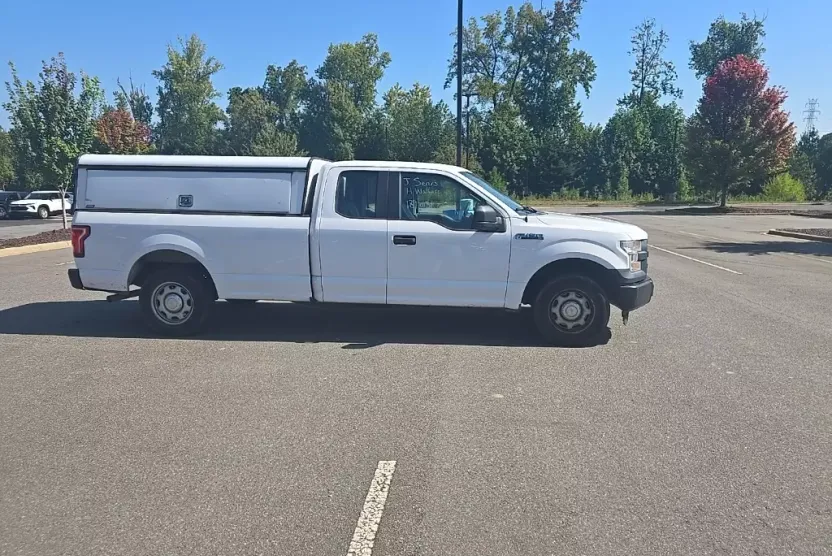 2017 Ford F-150 XL photo 1