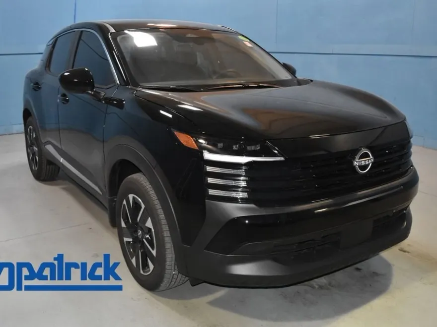 2025 Nissan Kicks SV photo 1