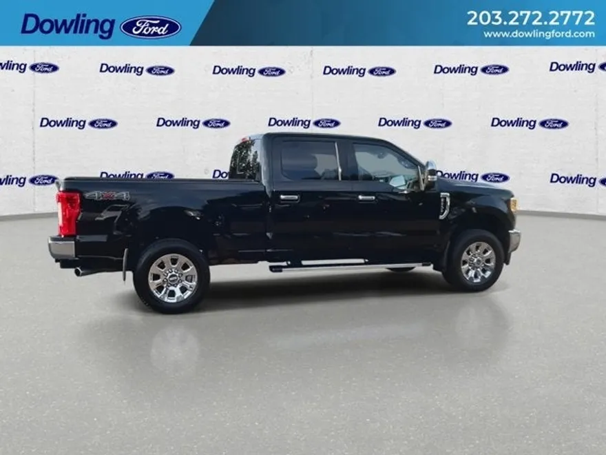 2017 Ford F-250 Lariat photo 1