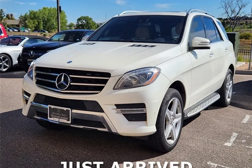 2013 Mercedes Benz ML 4MATIC photo 1